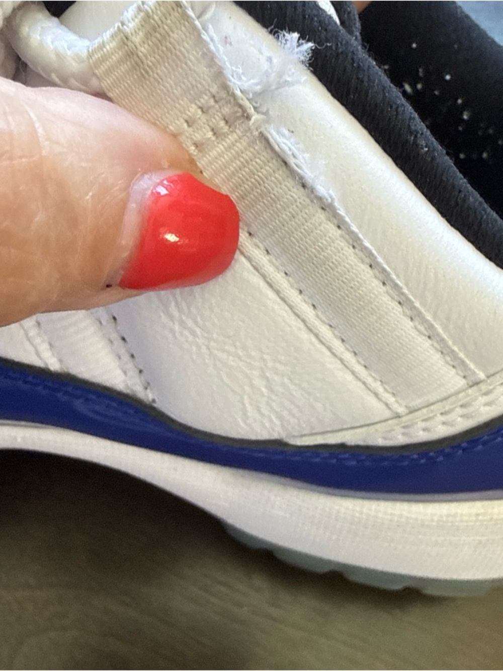 Women’s Air Jordans 1 retro low concord sneakers - Picture 12 of 14